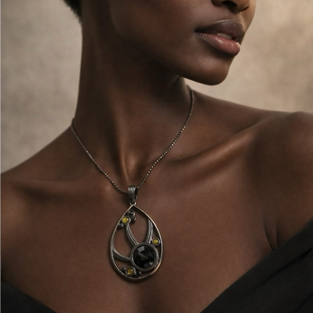 Vtg‎ Lia Sophia Stormy Sky Pendant Women Green Teardrop Gunmetal MCM Goth Whimsy